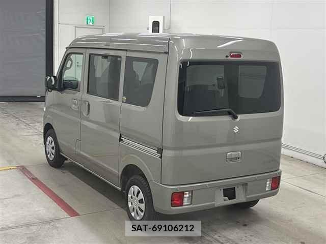 Suzuki EVERY 2026 8928130-1