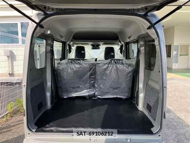 Suzuki EVERY 2026 8928130-10