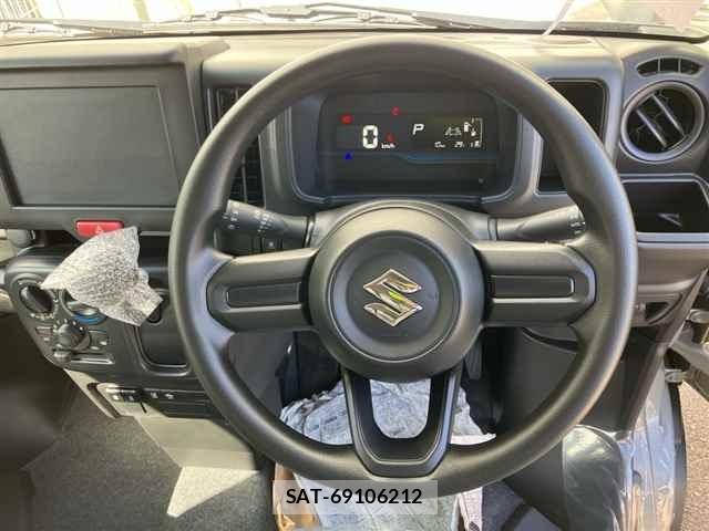 Suzuki EVERY 2026 8928130-3