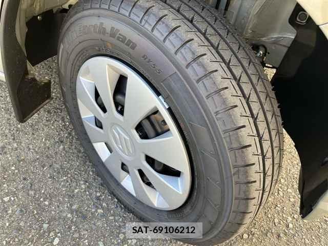 Suzuki EVERY 2026 8928130-9
