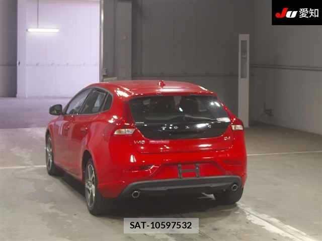 Volvo V40 2017 8862071-1