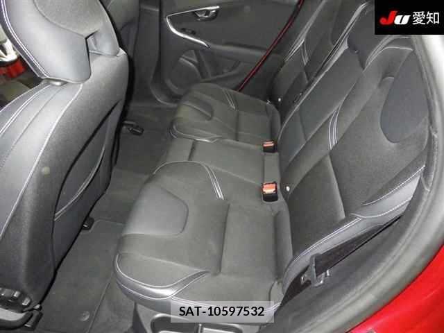 Volvo V40 2017 8862071-4