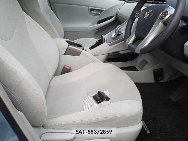 Toyota PRIUS 2013 8911267-10