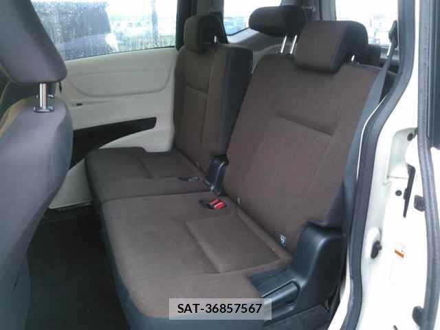 Toyota SIENTA 2016 8764395-9