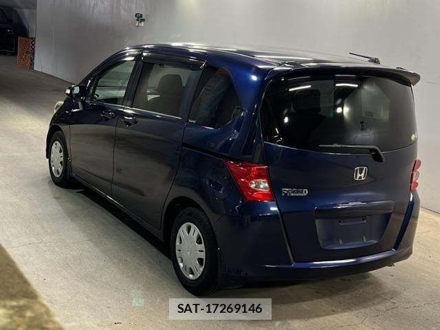 Honda FREED 2010 8821903-1