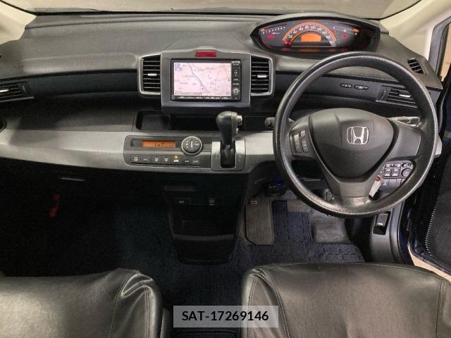 Honda FREED 2010 8821903-3