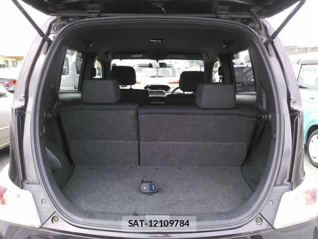 Toyota BB 2009 8667790-10