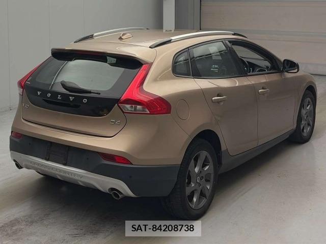 Volvo V40 2016 8776064-1
