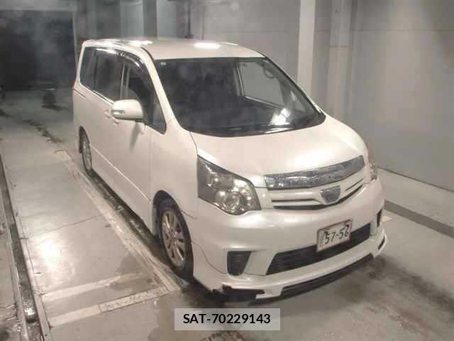 Toyota NOAH 2011 8765189-0