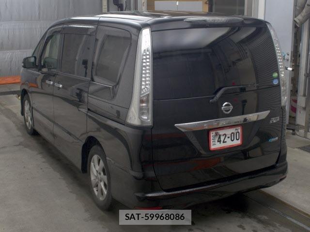 Nissan SERENA 2013 8673117-1