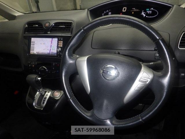 Nissan SERENA 2013 8673117-3