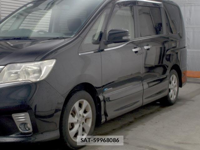 Nissan SERENA 2013 8673117-4
