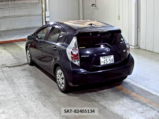 Toyota AQUA 2014 8683013-1