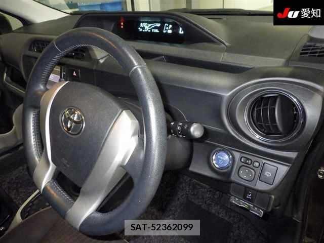 Toyota AQUA 2014 8862367-5