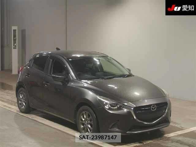 Mazda DEMIO 2017 8907565-0
