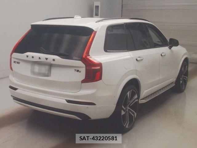 Volvo XC90 2024 8703397-1