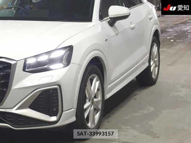 Audi Q2 2023 8860612-7