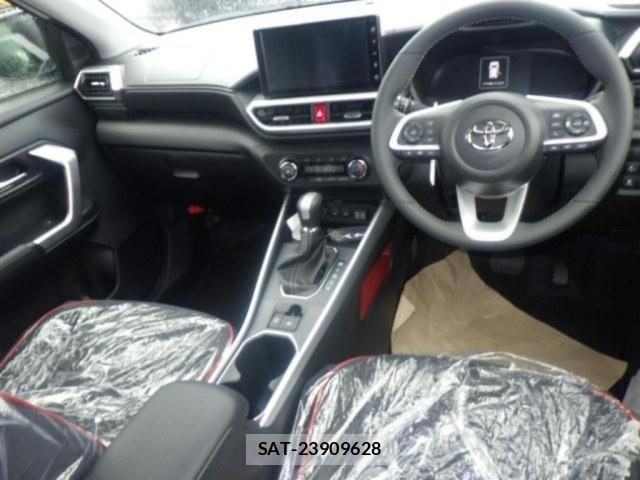 Toyota RAIZE 2026 8862452-3