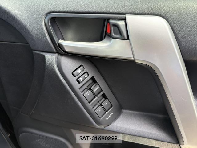 Toyota LAND CRUISER PRADO 2018 8906850-20