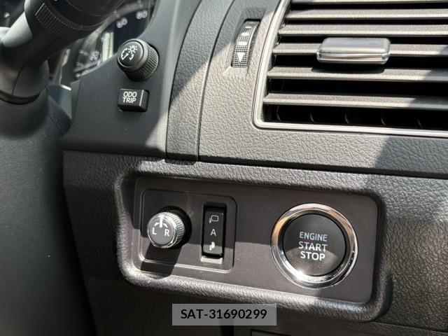 Toyota LAND CRUISER PRADO 2018 8906850-22