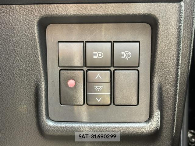 Toyota LAND CRUISER PRADO 2018 8906850-4