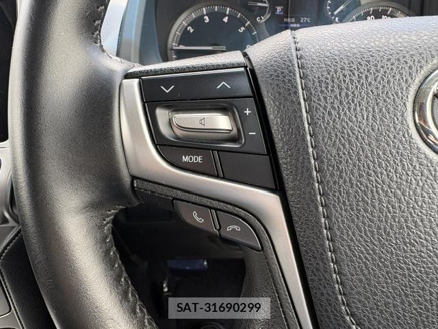 Toyota LAND CRUISER PRADO 2018 8906850-9