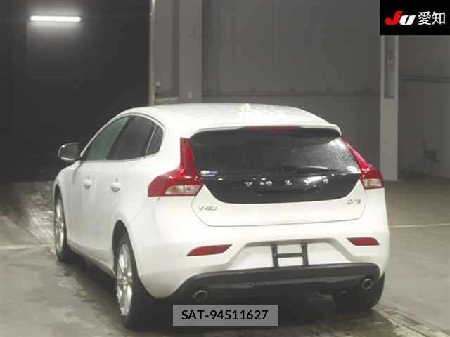 Volvo V40 2019 8862072-1