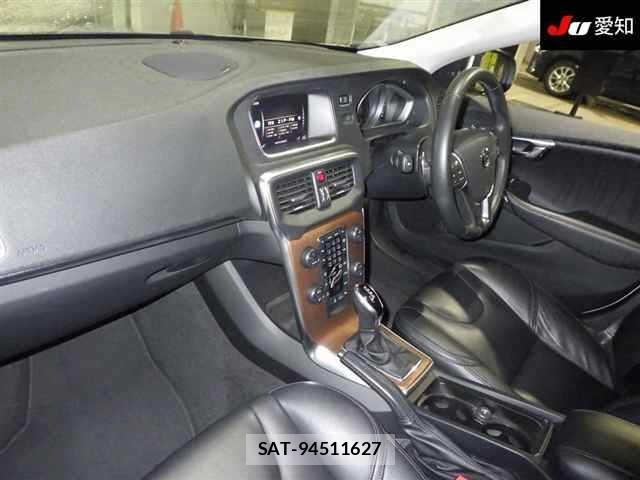Volvo V40 2019 8862072-3