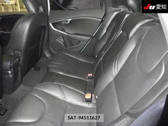 Volvo V40 2019 8862072-4