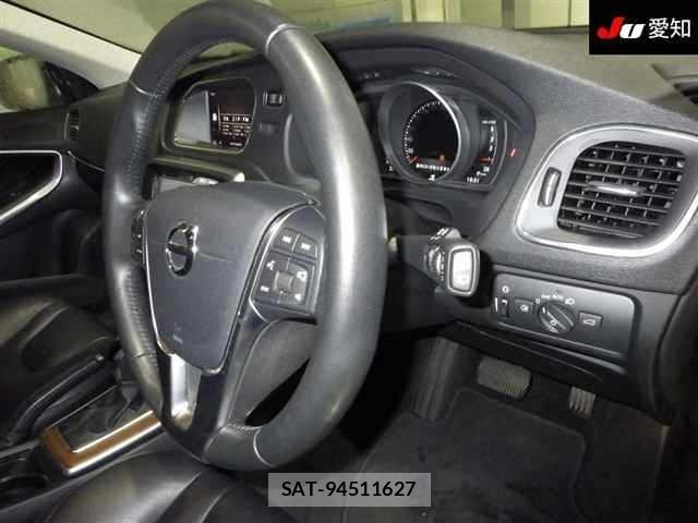 Volvo V40 2019 8862072-5
