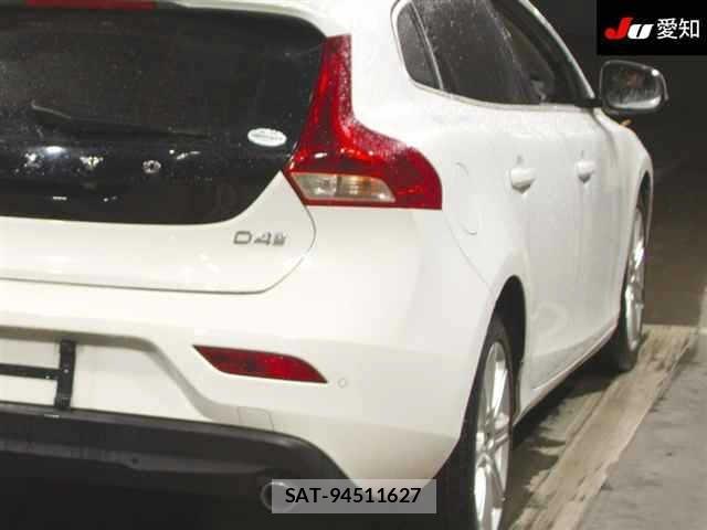 Volvo V40 2019 8862072-8