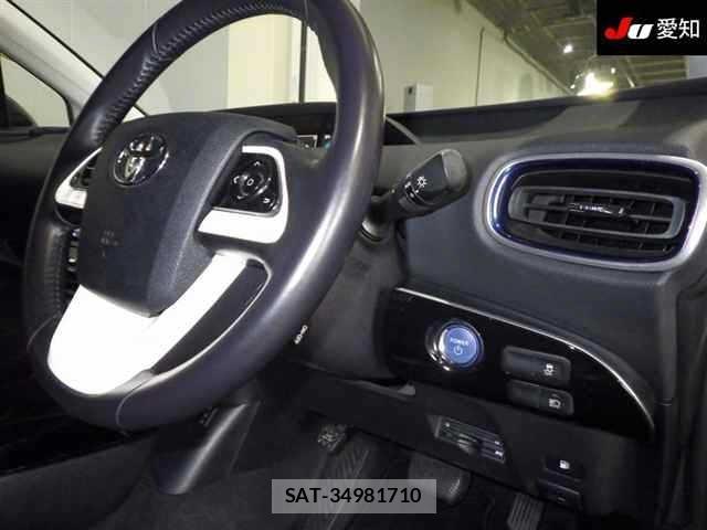 Toyota PRIUS 2016 8911323-5