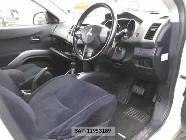 Mitsubishi OUTLANDER 2007 8676545-3