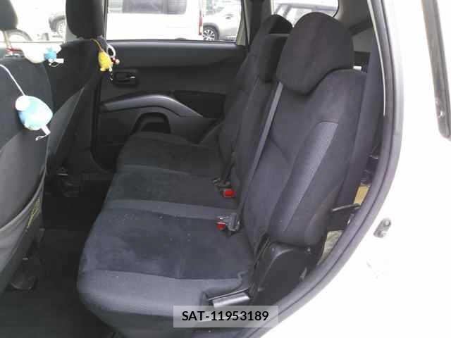 Mitsubishi OUTLANDER 2007 8676545-9