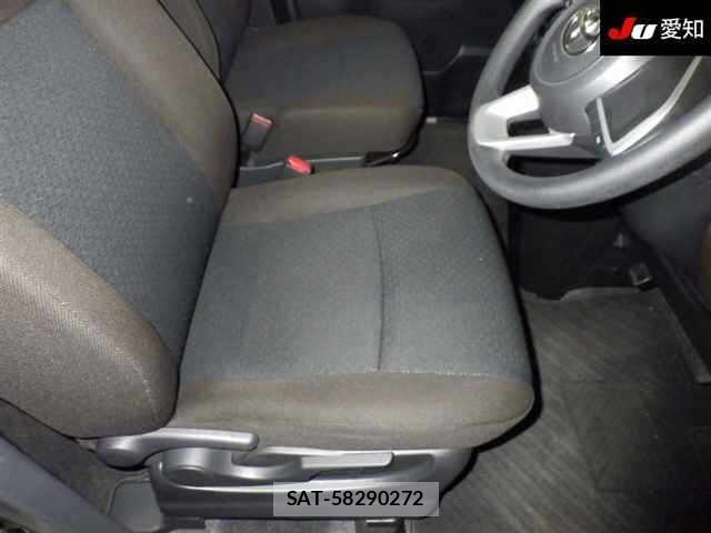 Toyota ROOMY 2023 8912134-6