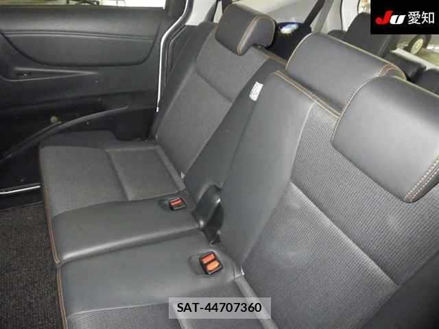Toyota SIENTA 2017 8902842-4