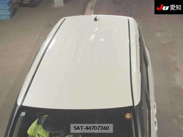 Toyota SIENTA 2017 8902842-9