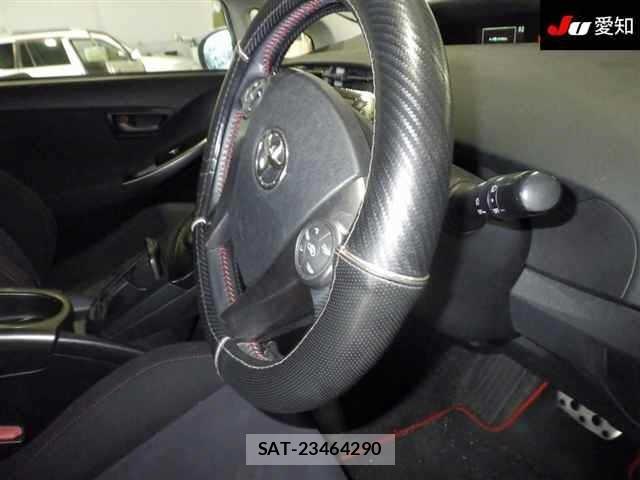 Toyota PRIUS 2013 8911328-5
