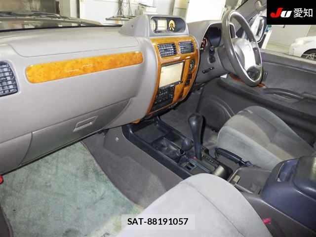 Toyota LAND CRUISER PRADO 2002 8906702-3
