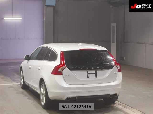 Volvo V60 2017 8868367-1