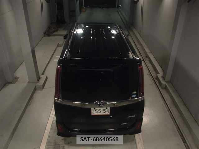 Toyota NOAH 2019 8683103-7