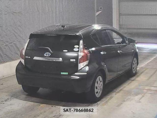 Toyota AQUA 2016 8683003-1
