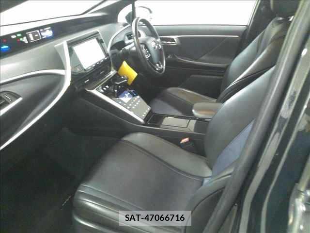 Toyota Mirai 2016 8809734-3