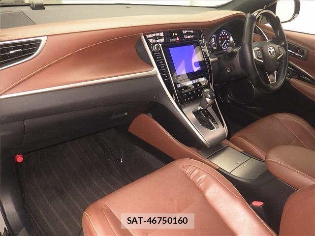 Toyota HARRIER 2018 8852425-4