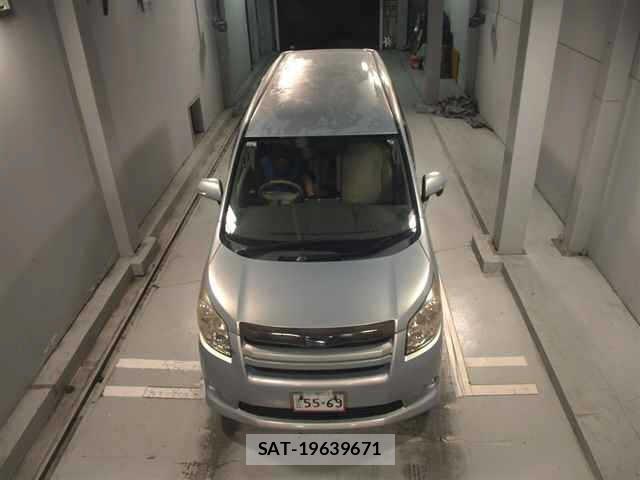 Toyota NOAH 2009 8683104-6