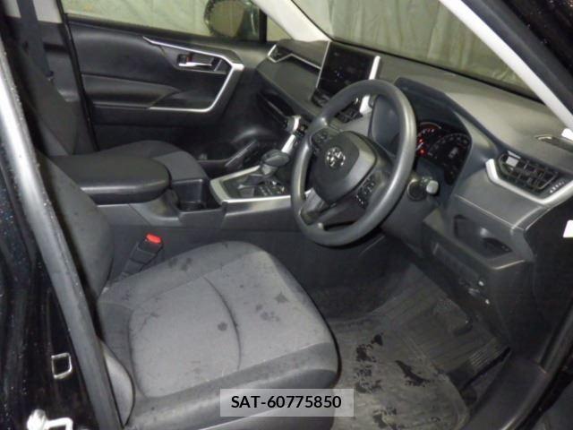Toyota RAV4 2023 8937685-3