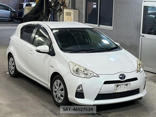 Toyota AQUA 2012 8944689-4