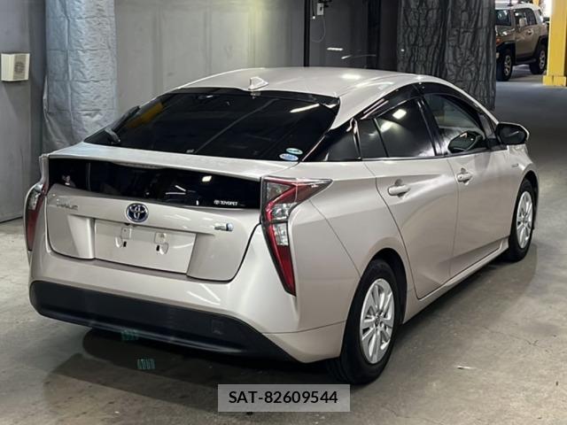Toyota PRIUS 2015 8911617-5