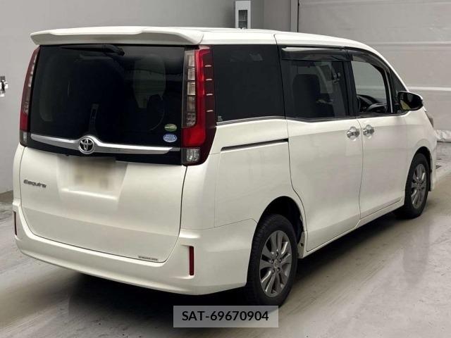 Toyota ESQUIRE 2015 8738014-1