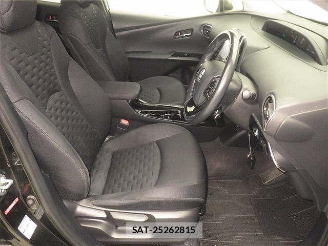 Toyota PRIUS PHV 2018 8954769-5